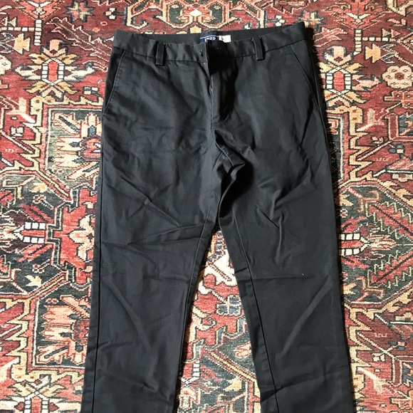 IZOD Chino - Picture 2 of 4